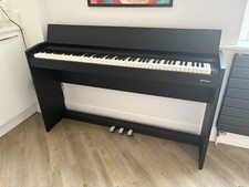 Rowland F107 Black Digital Piano Excellent Condition