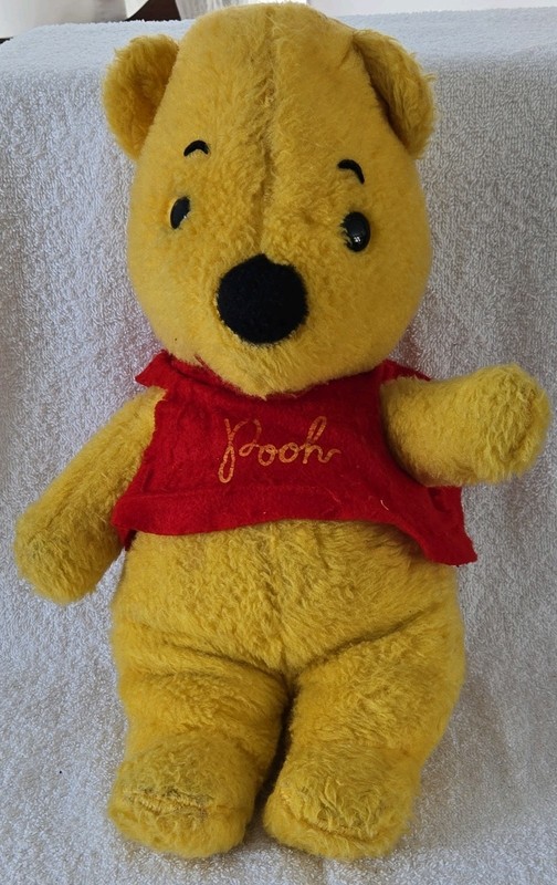 Winnie the Pooh Plush by Gund Sears 15" Tall  Vintage Walt Disney