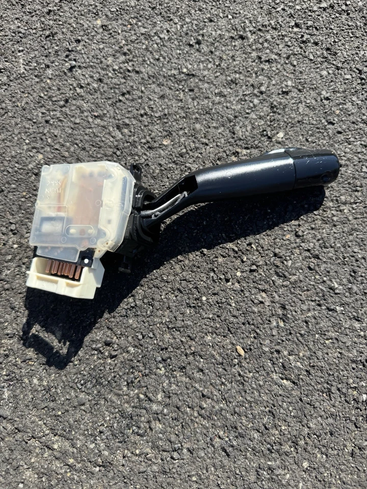 Interruptor de señal de giro e interruptor limpiaparabrisas Suzuki Aerio 2003-06 Foto 4 de 4