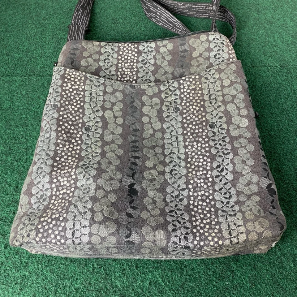 Bolso Bandolera Maruca Hecho a Mano Boulder CO Negro Gris Estampado Foto 4 de 4