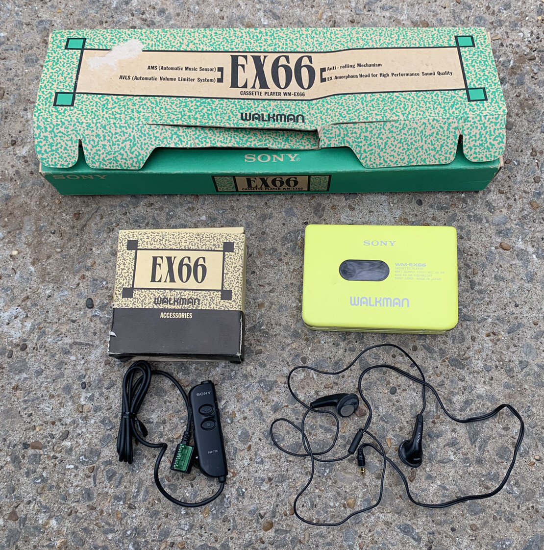 Vintage Sony Walkman Portable Cassette Player WM-EX66 RM-77E in