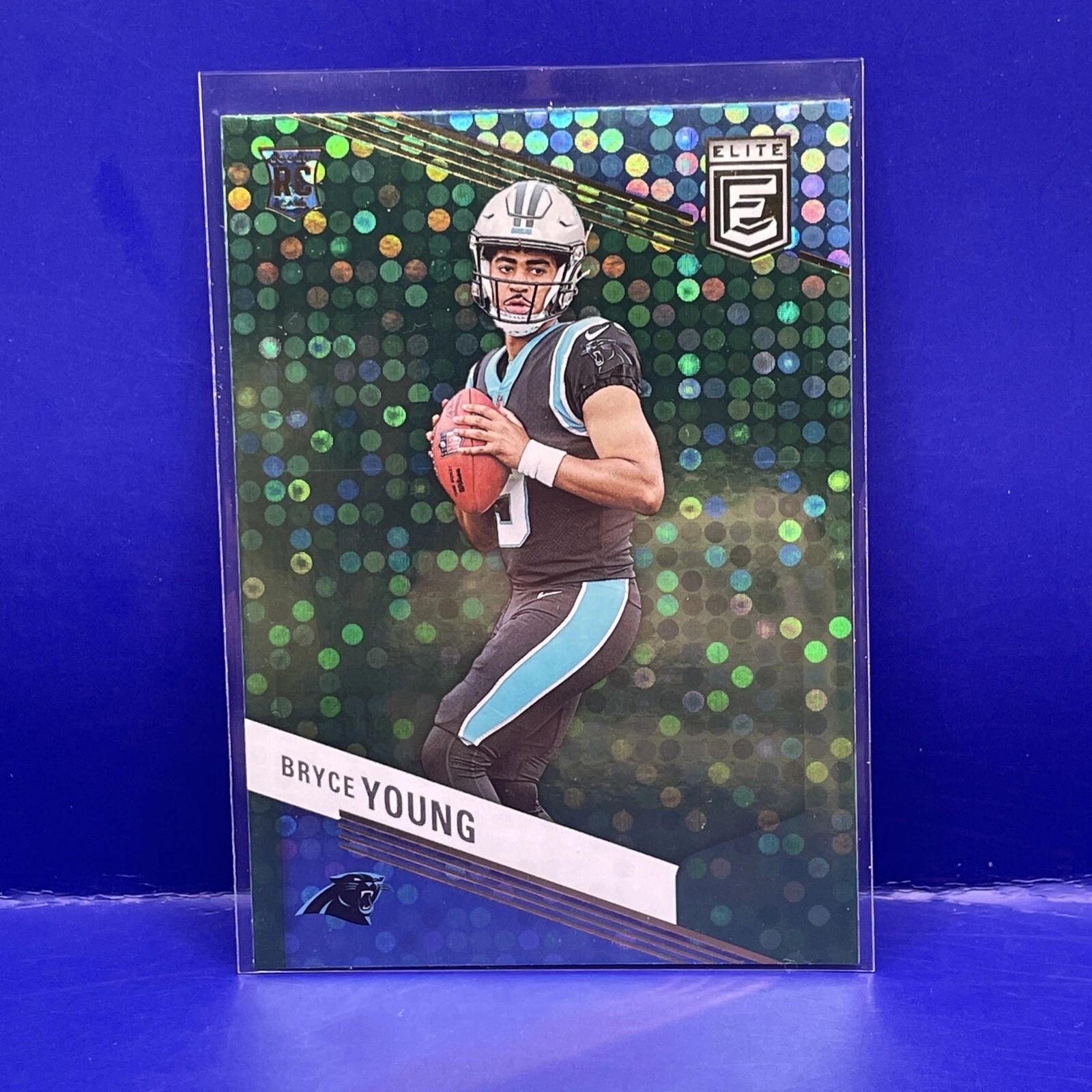 2023 PANINI DONRUSS ELITE BRYCE YOUNG RC GREEN DISCO #110 CAROLINA PANTHERS