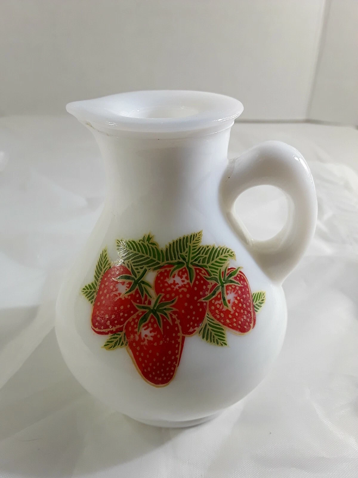 Vintage Avon Milk Glass Bottle Strawberries & Cream Bath Foam 4 oz Empty No Lid