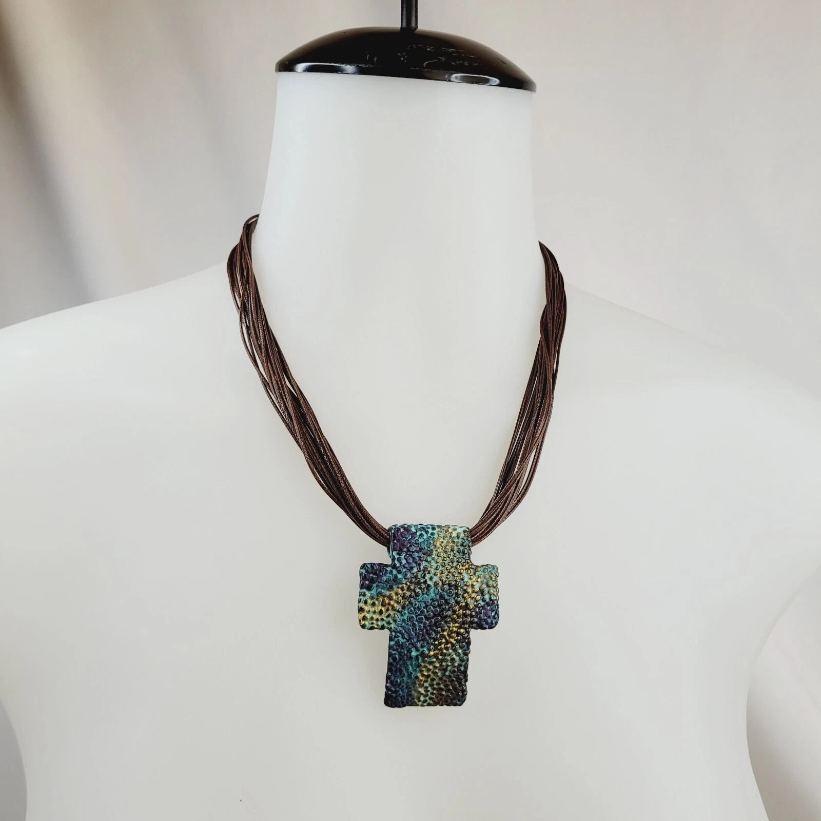 VETEMENTS Ciondolo croce scivolo metallo antico su corda marrone gioielli moda collana boho