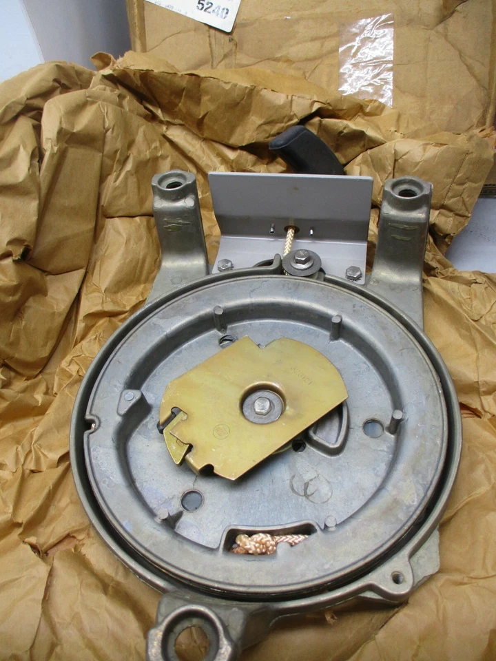 OMC BRP Johnson Evinrude Recoil Rope Starter - Image 2 of 4