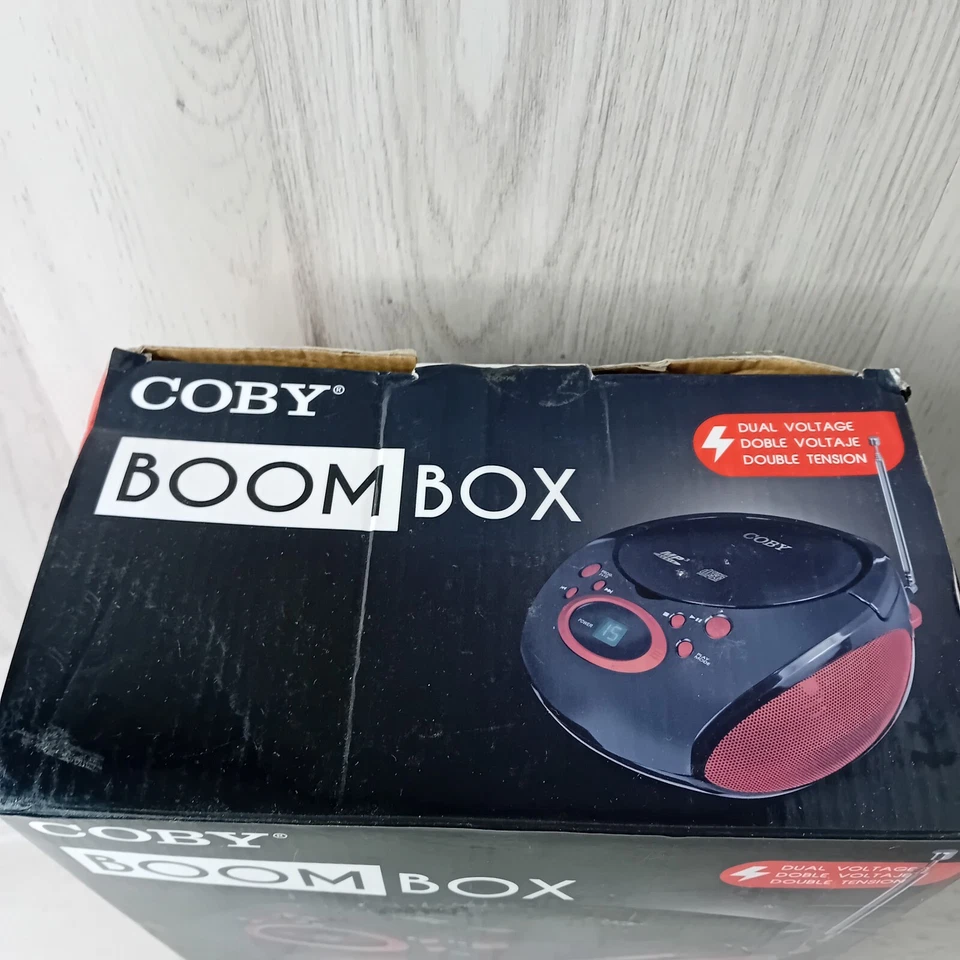 COBY BOOM BOX CD MP3 RADIO AUX PORTABLE STEREO NEW IN BOX - RARE RETRO 2015 - Image 2 of 4