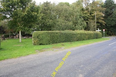 Photo 6x4 Road junction (Somerby Road/Cold Overton Road) at Manor Farm K c2016