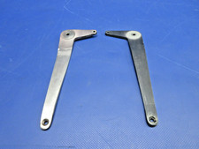 Beech Propeller Control Lever LH & RH P/N 105-940000-11 & -13 (0526-858)