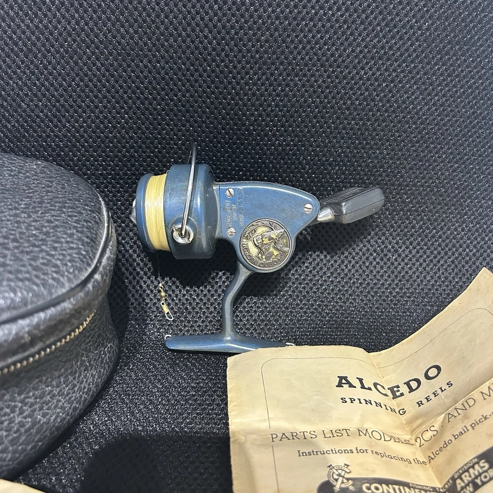 Carrete giratorio Alcedo modelo 2 C/S años 60 vintage con estuche y papeleo original Foto 2 de 3
