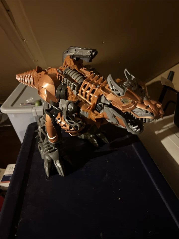 Boneco de ação Transformers Age of Extinction Stomp and Chomp Grimlock - Imagem 2 de 4