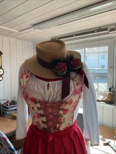 Stockerpoint Dirndl Größe 46 / 48. lang  . Neue Bluse GRATIS dazu.