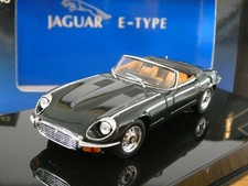 AUTOART JAGUAR E TYPE XK-E V12 ROADSTER SERIES 3 GREEN CAR MODEL 53772 1:43