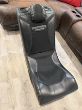 Pyramat Performance Gaming Chair W/ Aux, Bluetooth And Radio