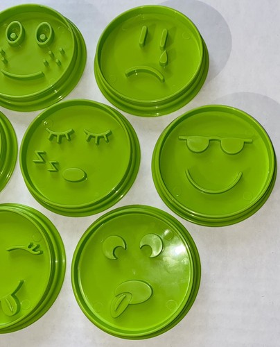Pampered Chef #1443 Green Emoji Cookie Cutter Set Of 7 Kids Baking Kitchen Help - Picture 3 of 8