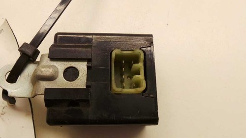 90 92 93TOYOTA 4 RUNNER SPEED CONTROL RELAY 88220-35010 - Picture 3 of 8