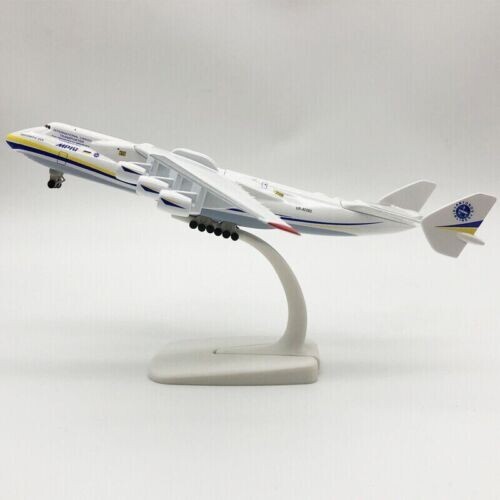 Antonov 225 モデル 1/200 スケール Amazon.com: 1:200 Scale Antonov AN-225 Mriya Model Aircraft