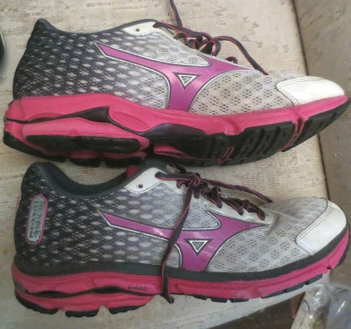 Mizuno wave 2025 cruise 12 purple