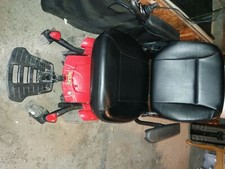 power wheelchair with additional head rest 