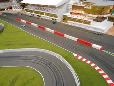 Tire barriers HO Slot Car Layout Scenery Armco Guard Rails Fences AFX AW 2 Dz.