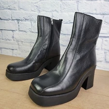 Steve Madden Women's Fantsie Leather Boots Square Toe Side Zip Heel Size 11 M