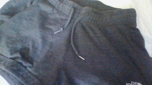 The North Face Women Size L (28W) Pull-On Drawstring Shorts Gray 2-Pkt Cuff Legs - Picture 4 of 17