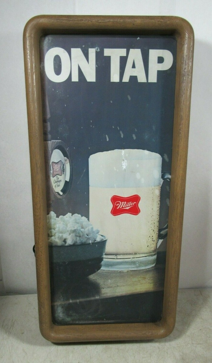 Vintage 1982 Miller High Life Beer Lighted Sign Display On