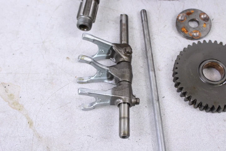 Коробка передач 1993 YAMAHA XV 750 VIRAGO 750 / Tranny - Изображение 2 из 4