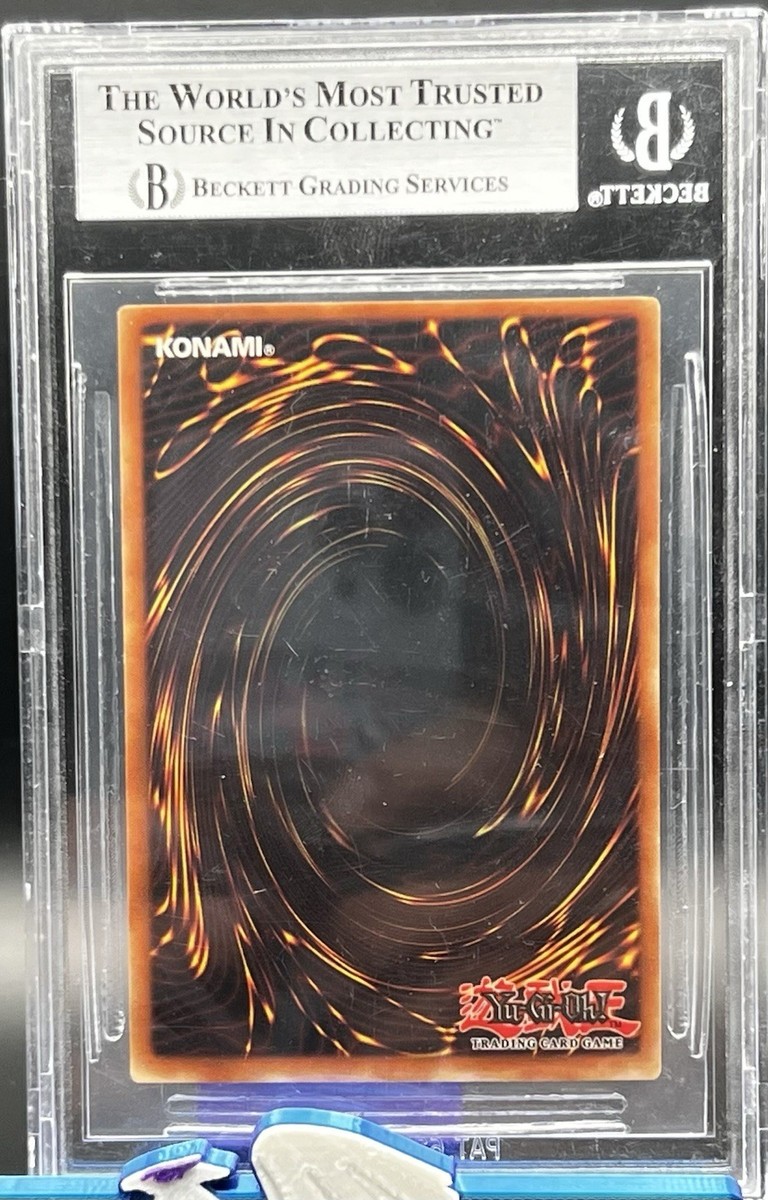 遊戯王 EXODIA THE FORBIDDEN ONE 　英語　LOB-124 Amazon.com: Yu-Gi-Oh! - Exodia The Forbidden One (LOB-124
