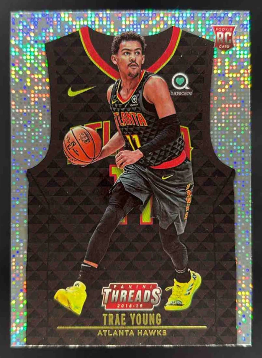 2018-19 Panini Threads Dazzle #143 Trae Young RC