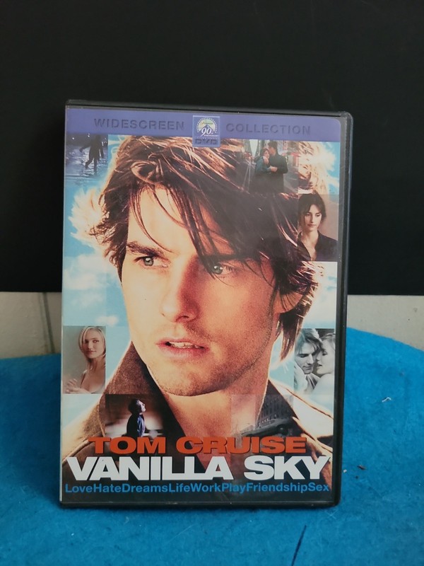 DVD Vanilla Sky Tom Cruise With Special Features 