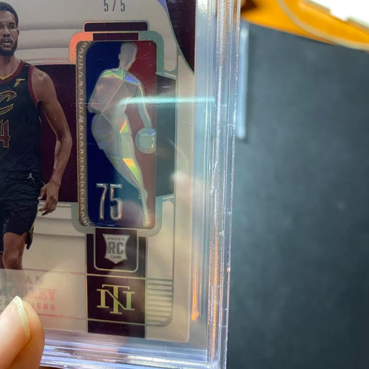 2021-22 Panini National Treasures Evan Mobley Rookie Logoman 75th /5 BGS 8.5 view 3