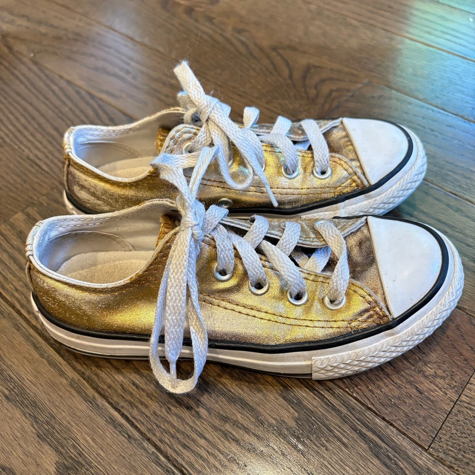 Кроссовки детские Converse размер 12 золотистые мерцающие Chuck Taylor All Star низкое верхнее мерцание - Изображение 2 из 4