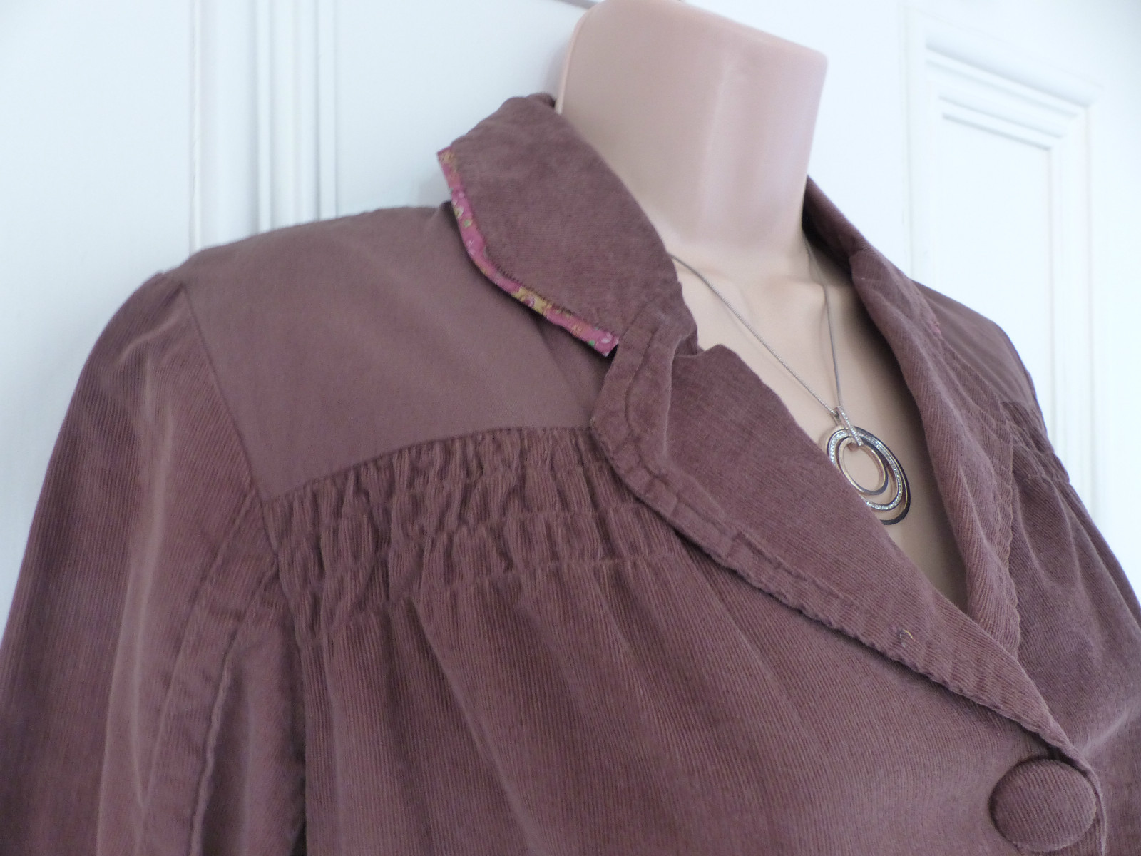 ALTRA Graziosa giacca in velluto a coste marrone ricamata di Solola UK 10