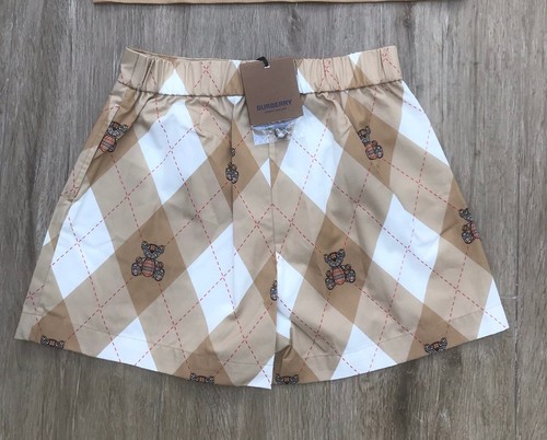 Burberry Niñas Beige Algodón Argyle Pantalones Cortos y Camiseta Edad 14 Años Nuevo con Etiquetas Precio de venta sugerido por el fabricante 420 GBP - Imagen 11 de 15