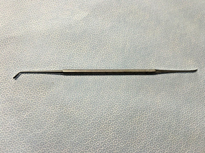 Aesculap MG717R Double-Ended Angled Crile Ganglion Dissector/Knife 215mm