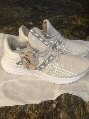 NEW Mens New Balance Fresh Foam Roav Running Shoes, size 11.5