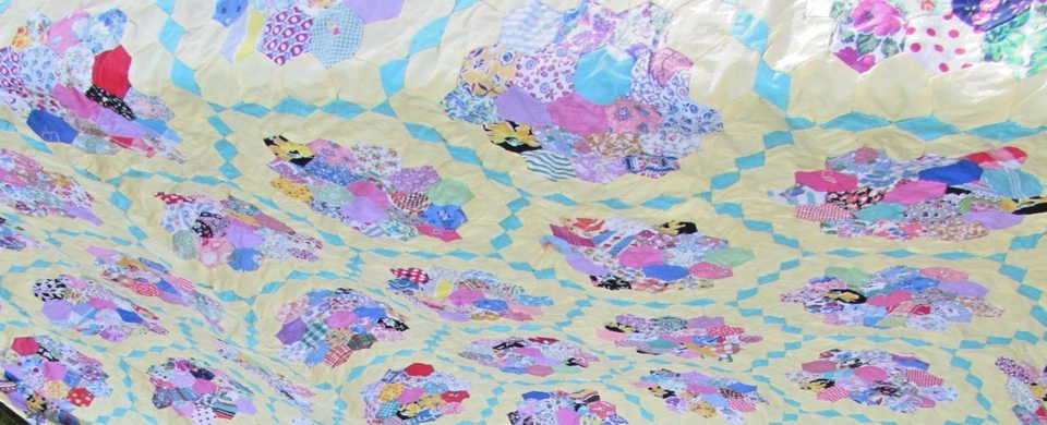 Antique Vtg Quilt Top Grandmothers Flower Garden Yellow 68" x 84" - Image 4 of 4