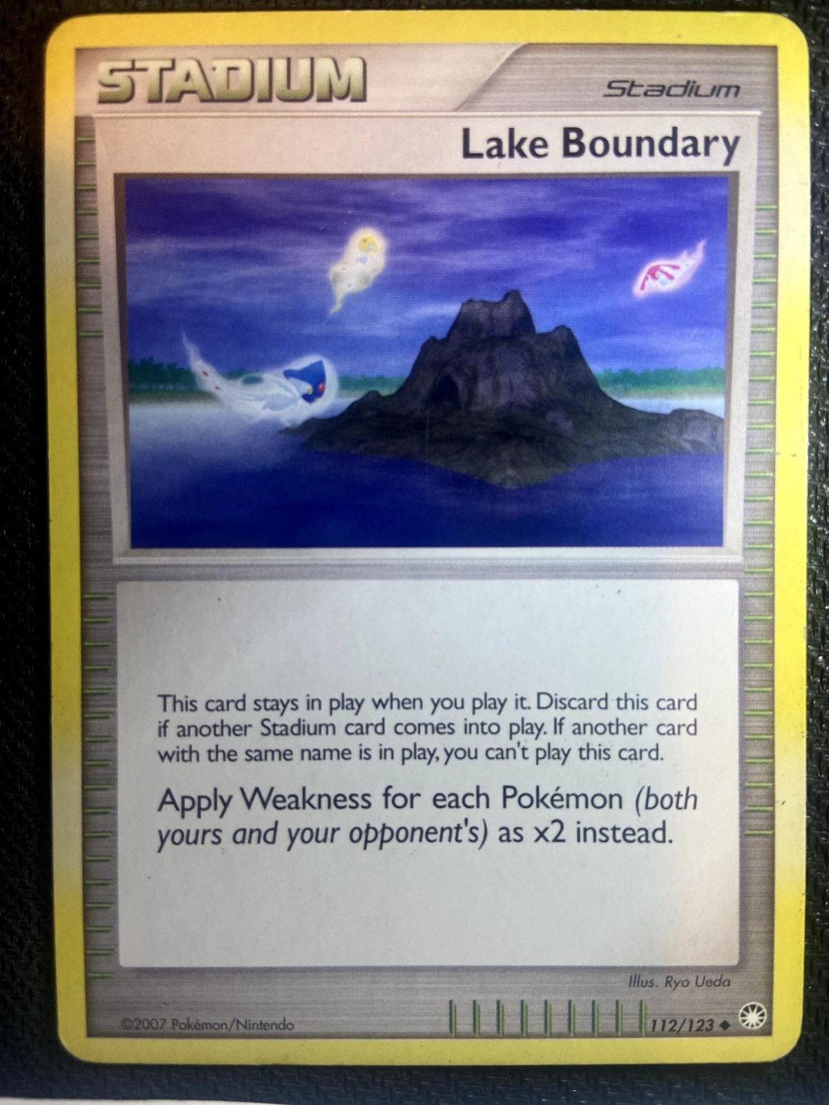 Lake Boundary 112/123 Mysterious Treasures Pokemon English Non Holo 2007