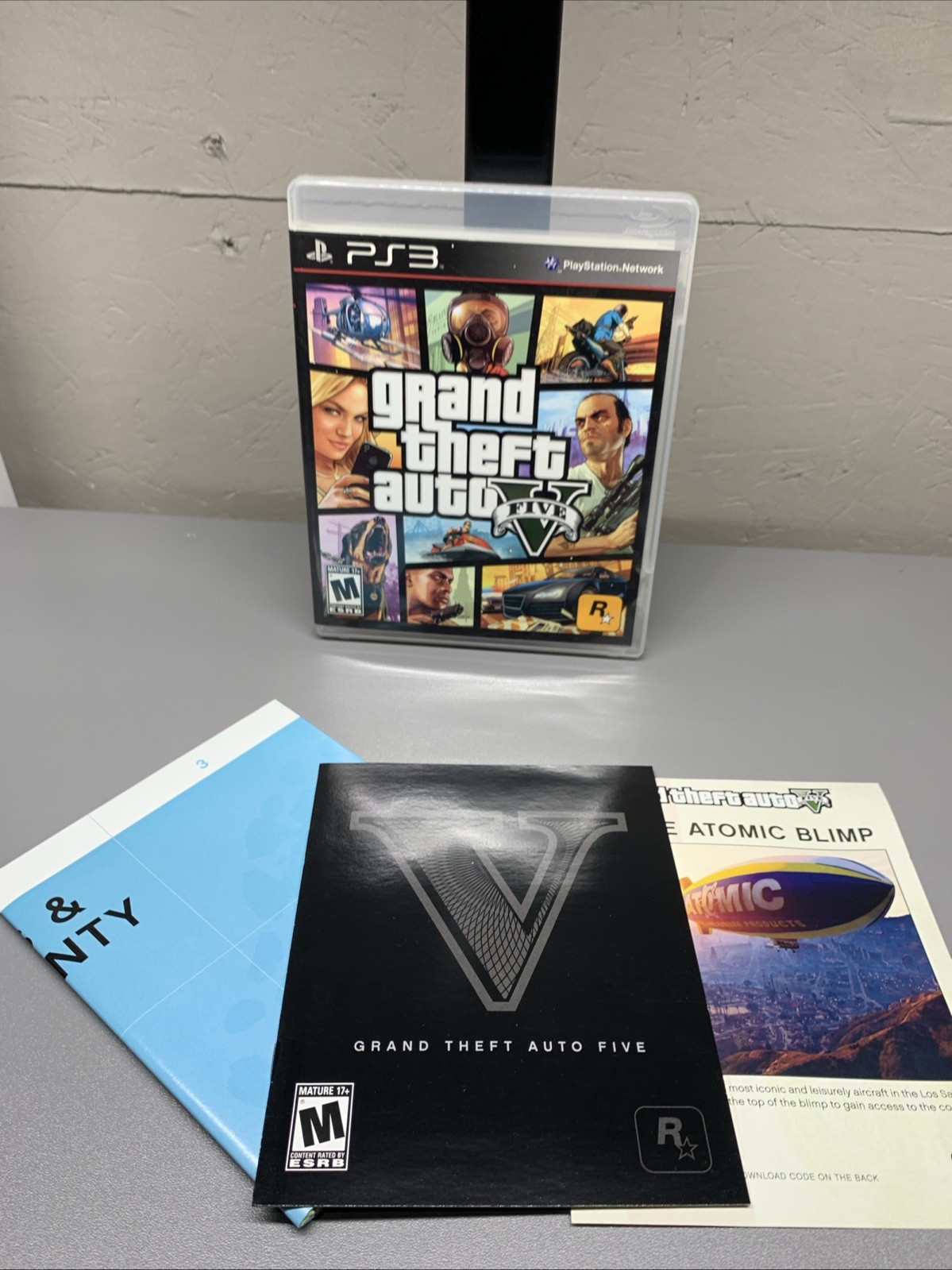 Grand Theft Auto V GTA 5 (Sony PlayStation 3, 2013) PS3 CIB w/ Map