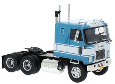 IXO Models TR213-22 1/43 Scale 1970 Gmc Astro 95