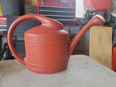 Dynamic Design Ames True Temper 2 Gal. Plastic Outdoor Watering Can Red USA OOP