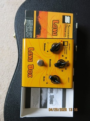 Seymour Duncan lava box & Tweak Fuzz  2 Pedals