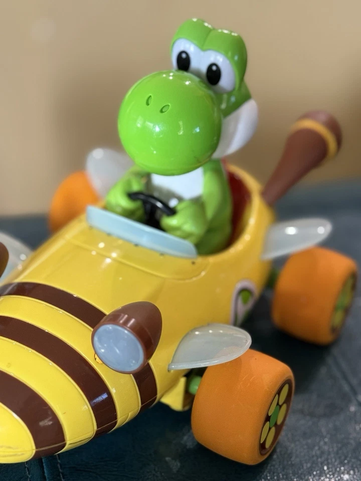 Carrera RC Mario Kart Yoshi Bumble V Remote Control Car Works Nintendo NO REMOTE - Image 2 of 4