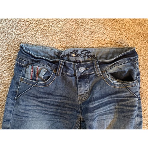 V Star Light Wash Jeans Stylish Back Pocket Design Cropped Capris Size 13 - Picture 4 of 4
