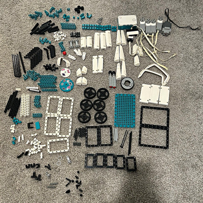 lego mindstorms robot inventor 51515 with extra motor incomplete