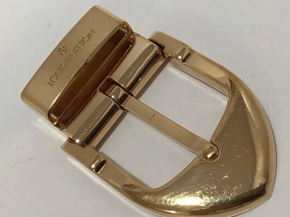 LOUIS VUITTON Signed GOLD METAL BELT BUCKLE / MADE IN FRANCE - Image 4 of 4