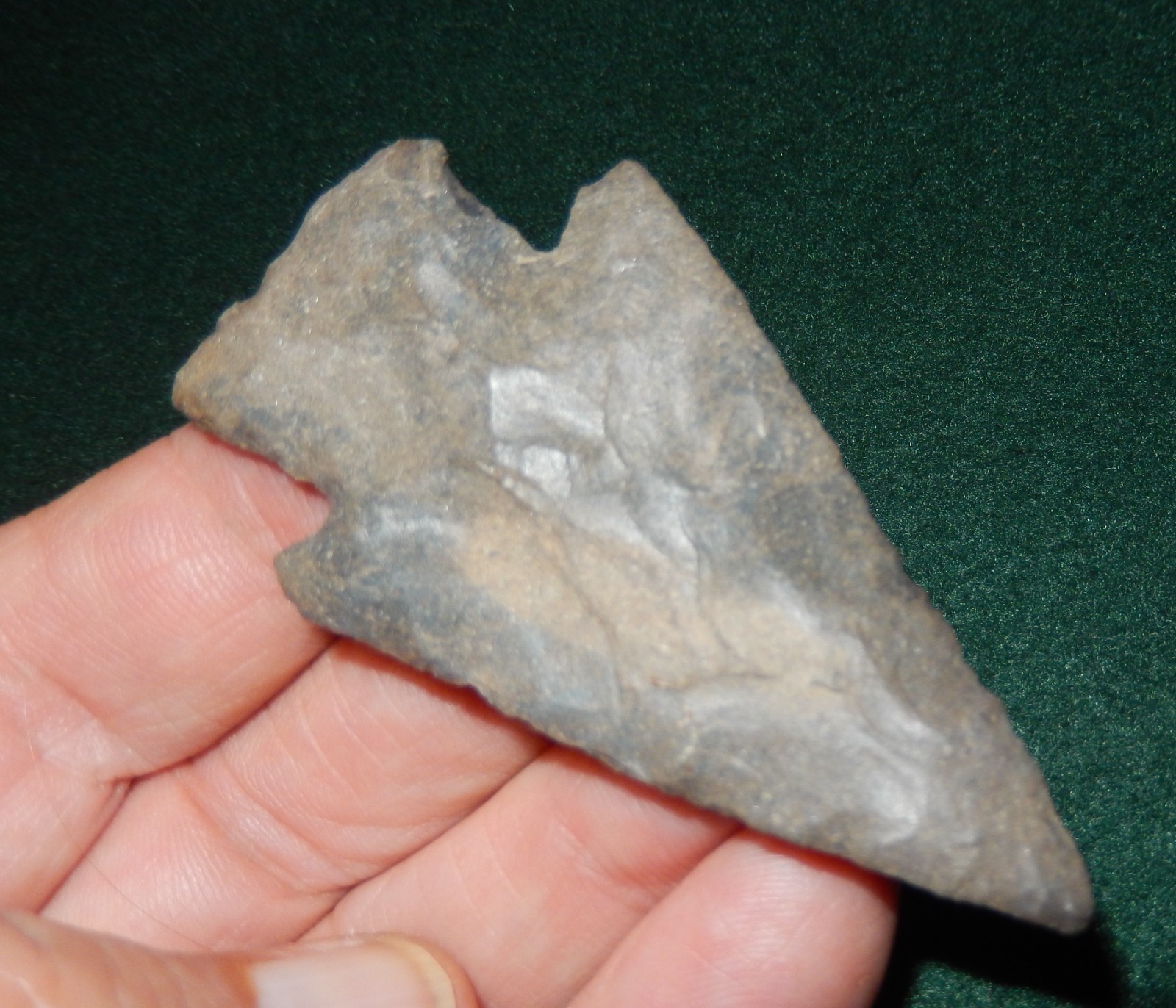A VERY NICE AND THIN OLD  AUTHENTIC  CLASSIC HARDIN POINT FOUND IN N.E. AR  N143