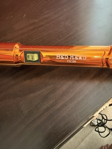Bed Head TIGI BH311 1in Ceramic Curling Iron 400°F 85W Stand Orange/White