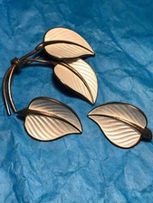 VINTAGE STERLING WHITE ENAMEL LEAF PIN & EARRINGS HANS MYRHE NORWAY