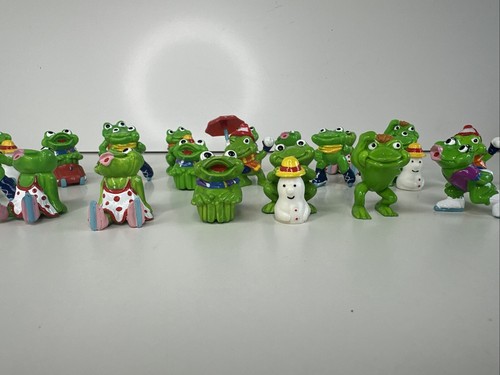 Vintage Kinder Toy or Cake Topper Frogs - 22 In total - Picture 6 of 9